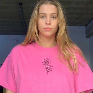 Pink graphic tshirt